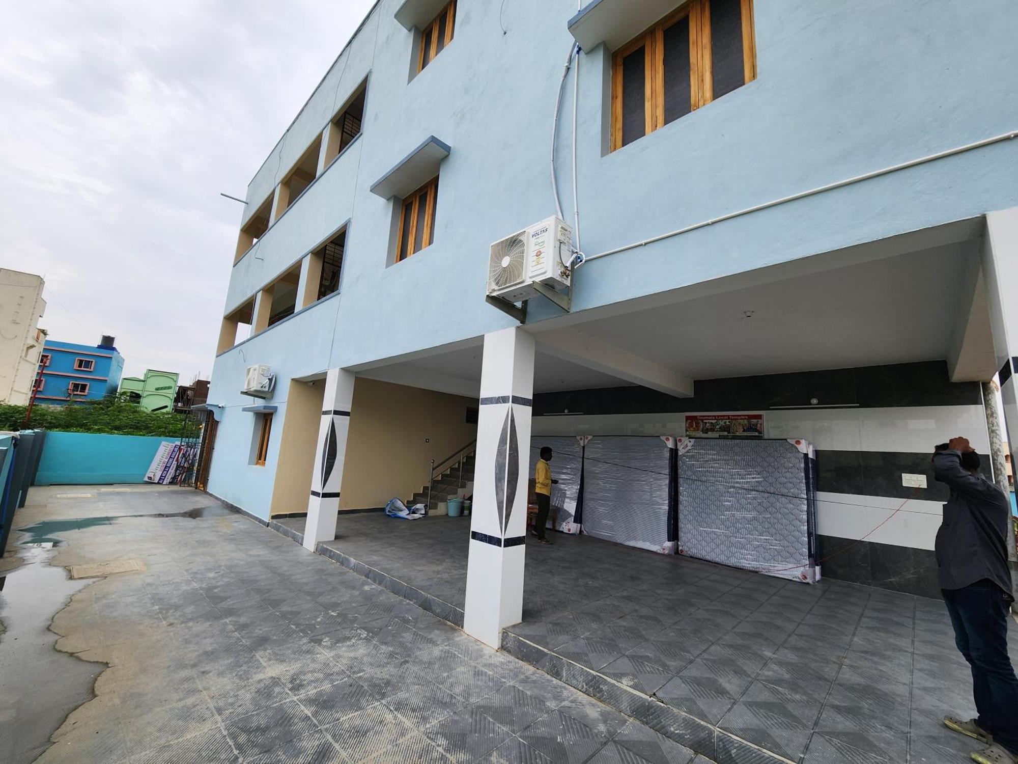 Vanamali Luxury Homestay Tirupati Esterno foto