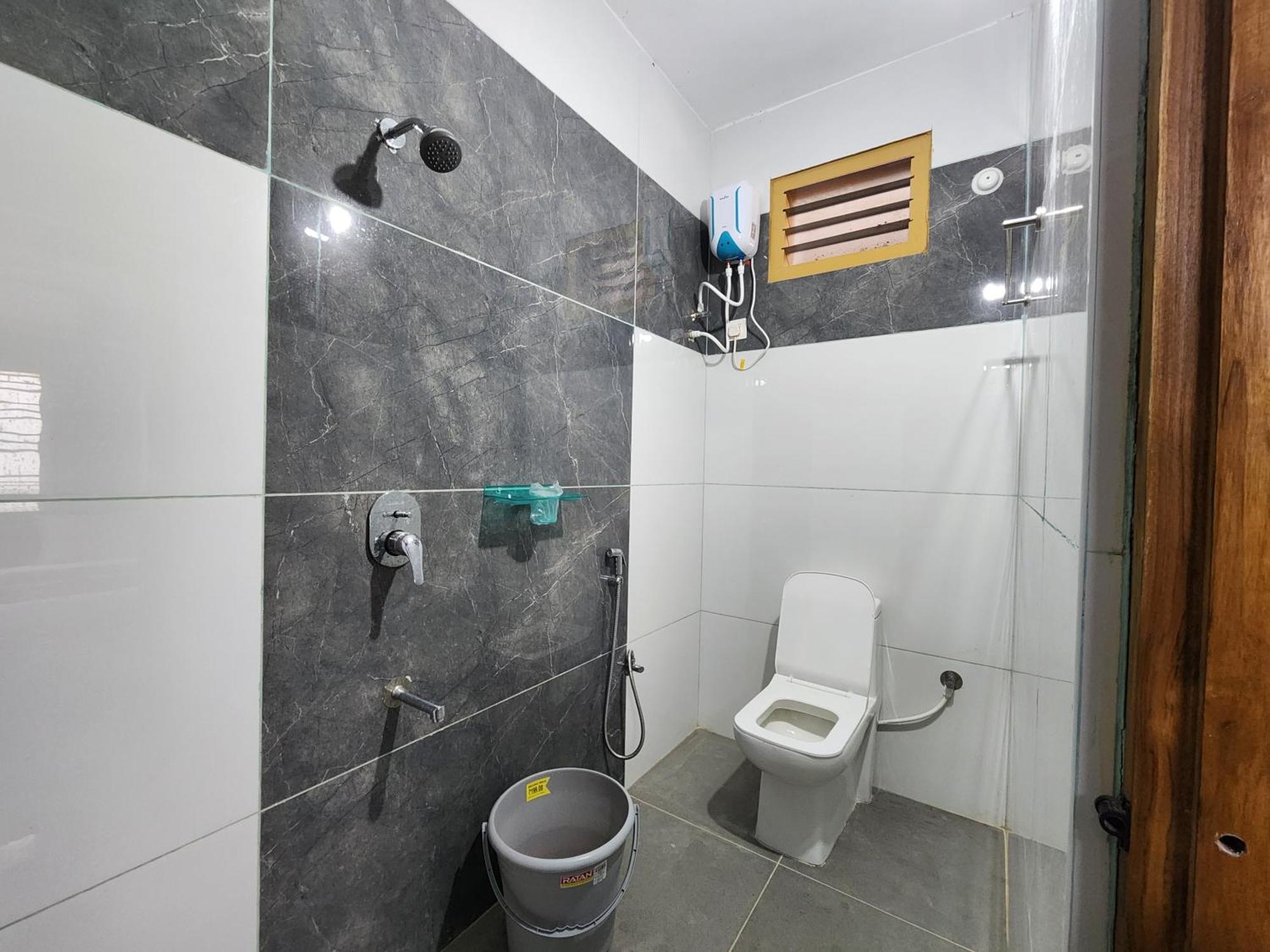 Vanamali Luxury Homestay Tirupati Esterno foto